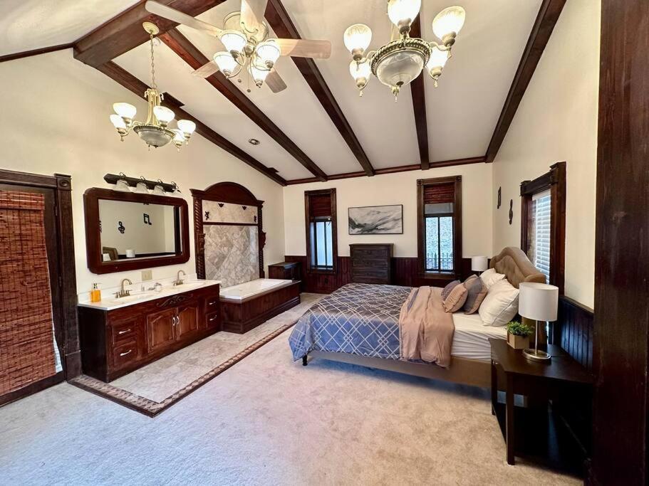 5 Bedroom Estate Near Casino And Downtown Bristol Buitenkant foto